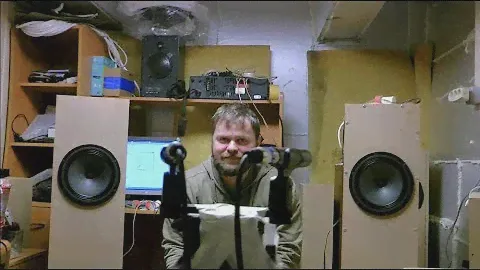 diy speaker by VISATON: Solo100 With a crossover / without a crossover